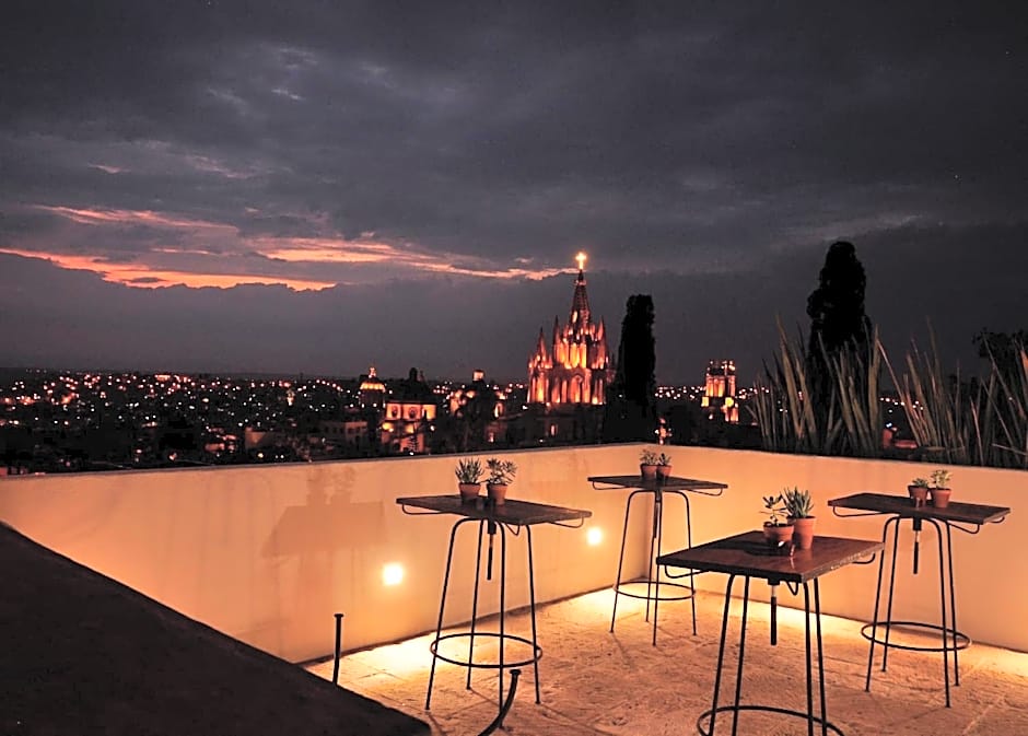 Clandestino Hotel - Adults Only