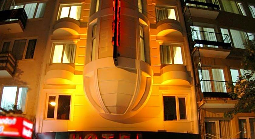 Hotel Grand Heykel