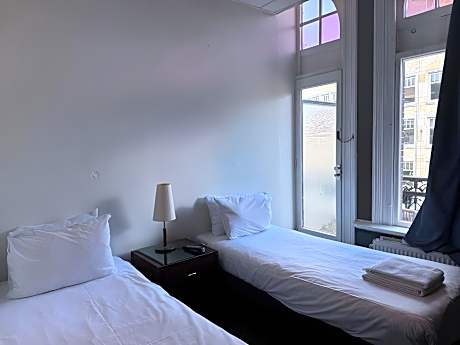 Twin Room with Balcony