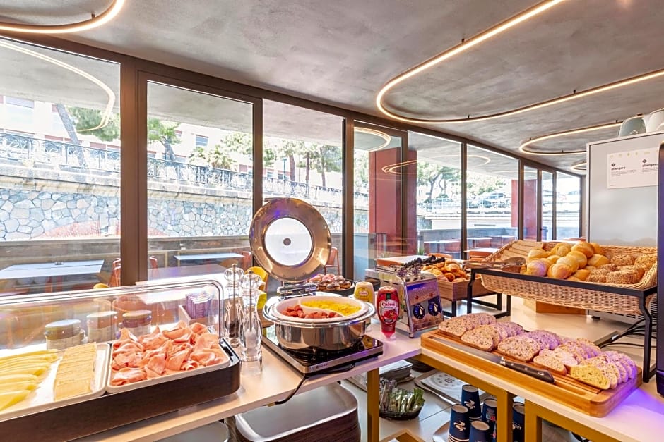 B&B Hotel Genova City Center