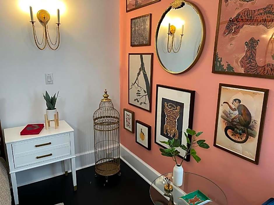 The Front Street Inn