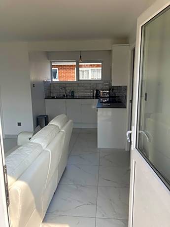 2 bed chalet romney sands