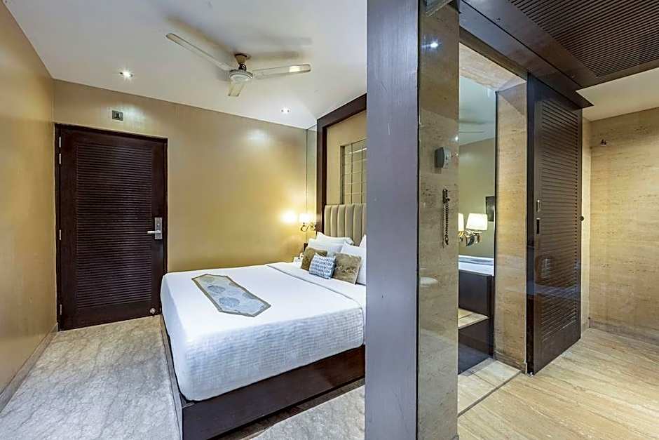 Hotel Emperor Palms