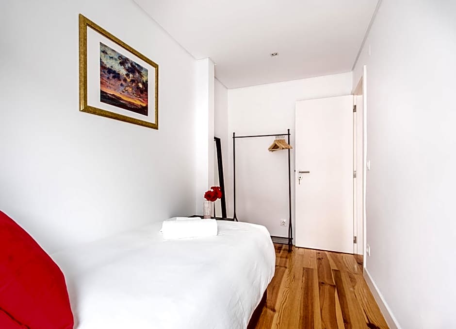 Lx Design Apartment near Congress Center