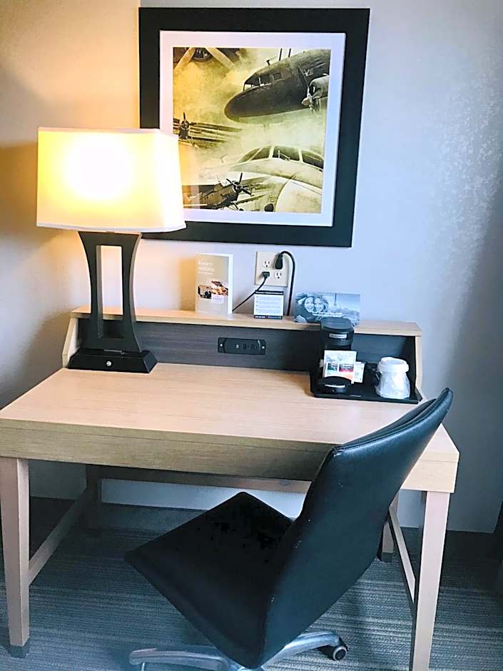 Country Inn & Suites by Radisson, Warner Robins, GA