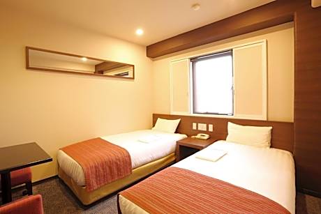 Twin Room - Non-Smoking