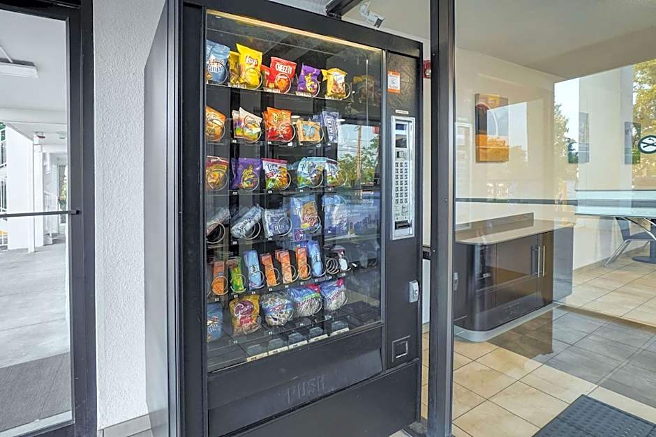 Motel 6-Lexington, KY - East I-75