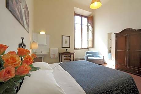 Double Room with Shared Bathroom