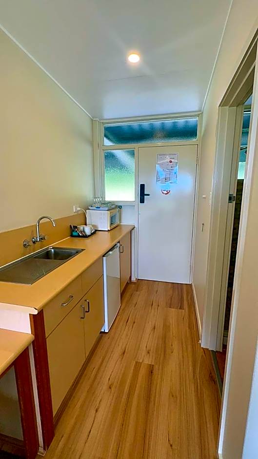 Atherton Motel