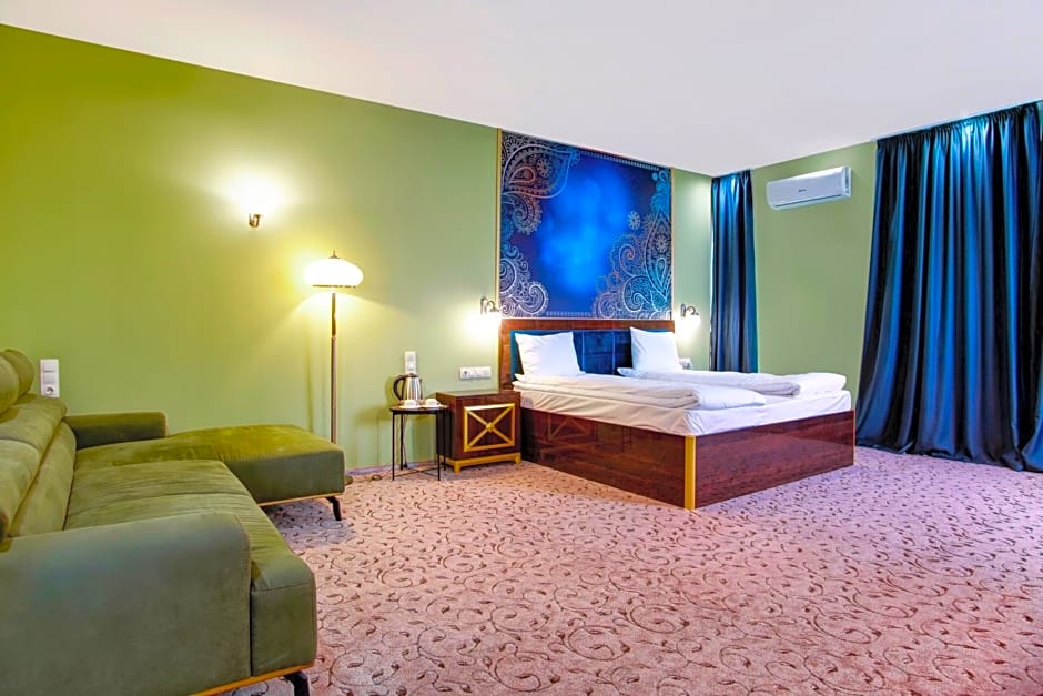 Goldenburg Residence