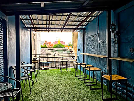 Private 3-Bedroom with Shared Bathroom - Occupancy 3