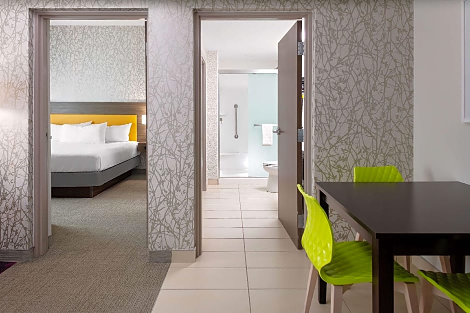 Photo 1 of 3 of 1 King Bed Suite, Hearing Accessible