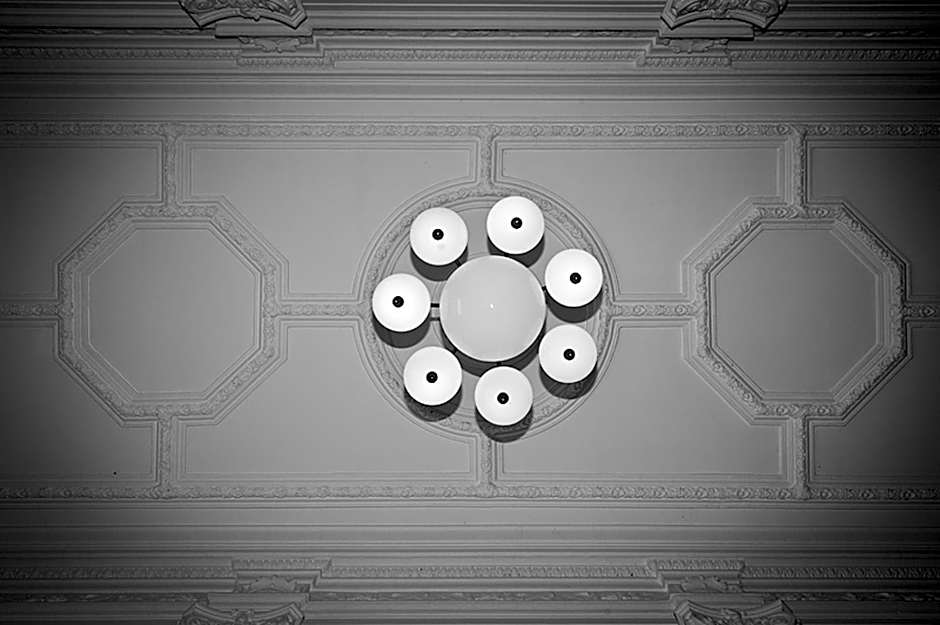 Alqush Downtown Hotel