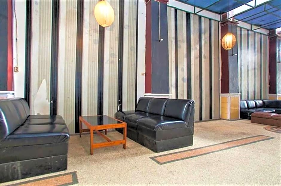 Hotel Santana Syariah by ZUZU