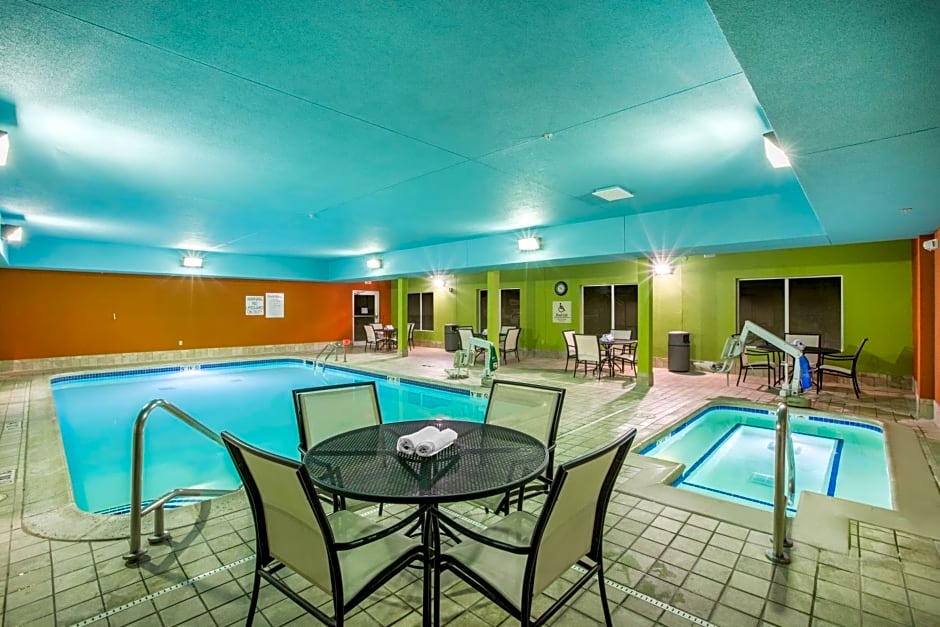Holiday Inn Express Hastings, an IHG Hotel