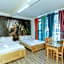 Ken's Backpackers Hotel