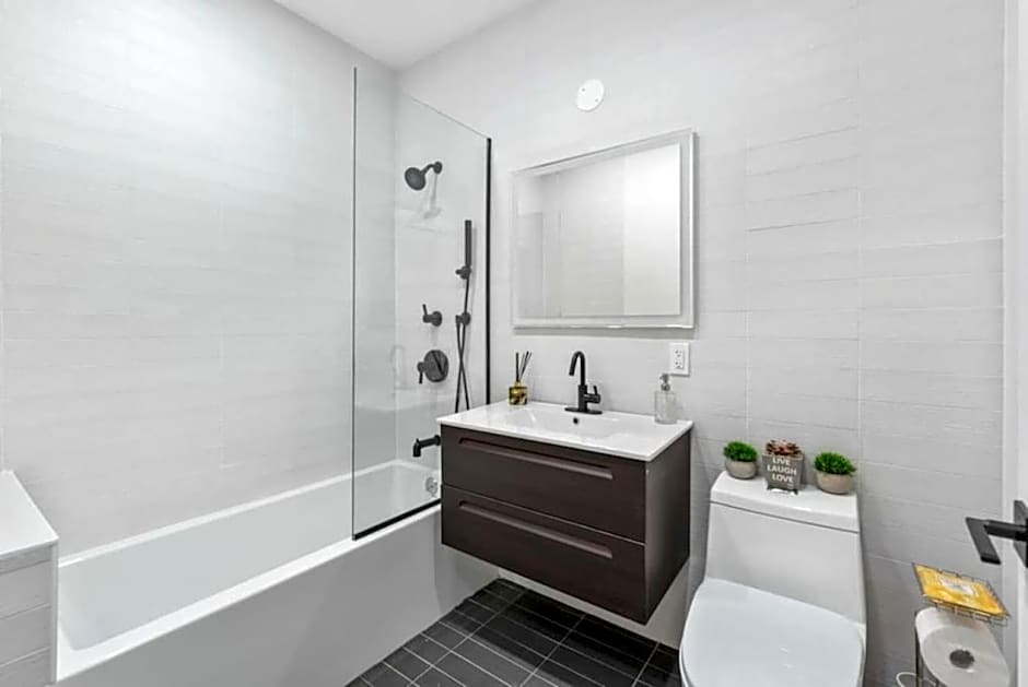 Top Notch 2 Bedroom Minutes From Central Park