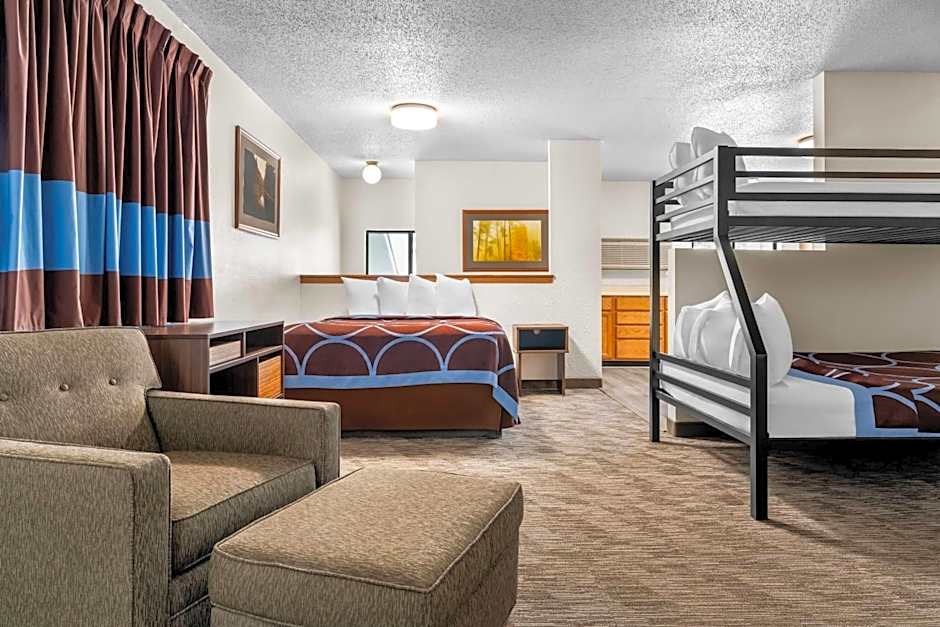 Super 8 by Wyndham Custer/Crazy Horse Area