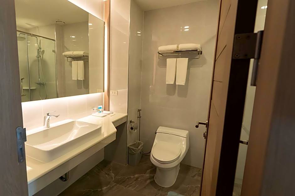 Crystal Srivaree Suvarnabhumi Hotel