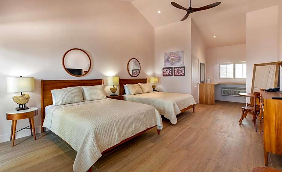 Photo 1 of 3 of Deluxe 2 Queen Beds, Waterfront