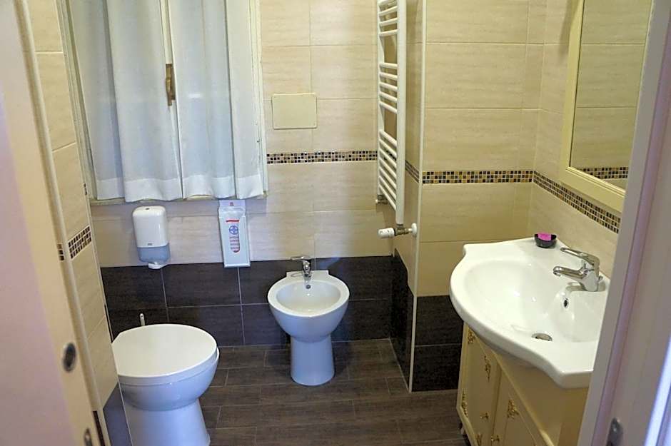 Pope's Suites