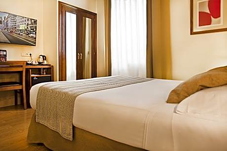 STANDARD SINGLE ROOM