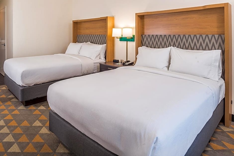 Holiday Inn Joplin, an IHG Hotel