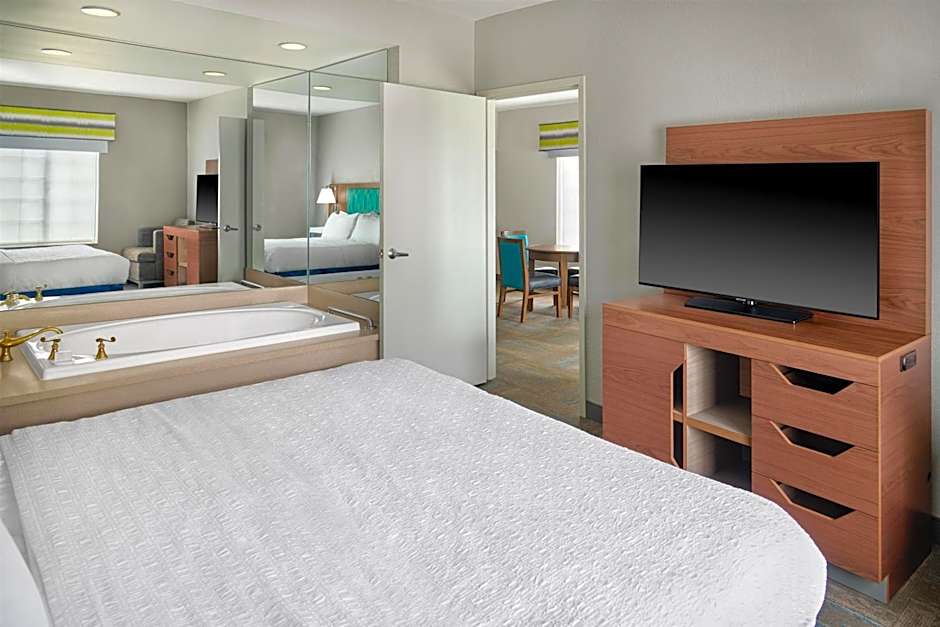 Hampton Inn By Hilton Kansas City The Legends