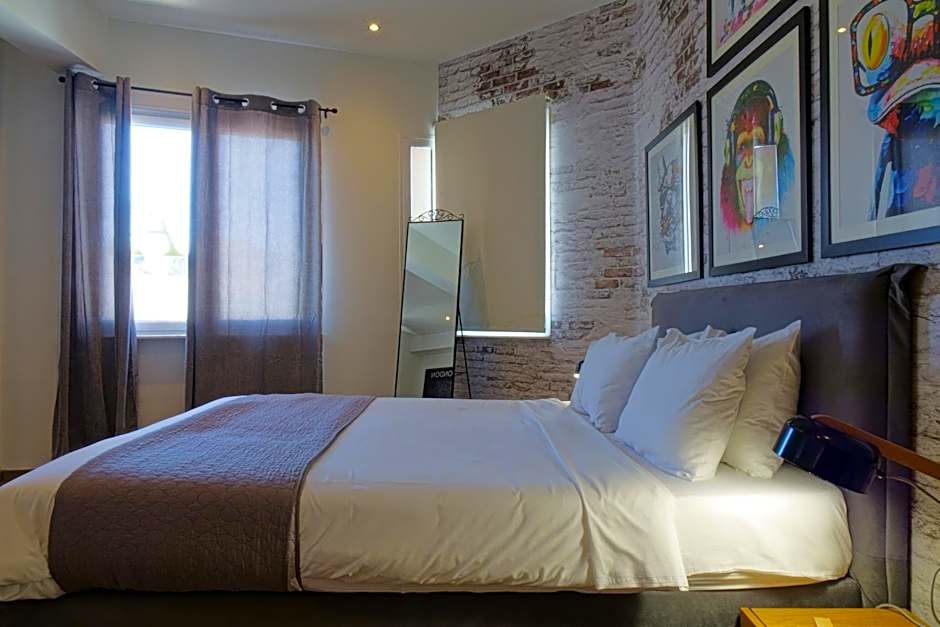 The Athens Version Luxury Suites