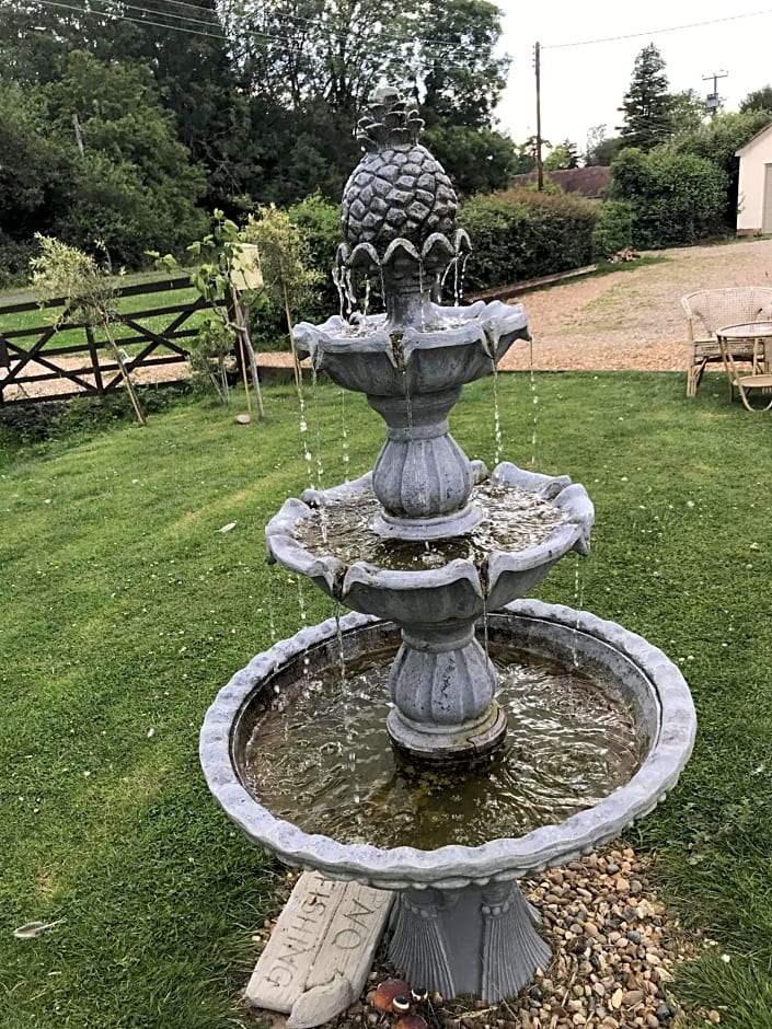 Old Thatch Bambers Green