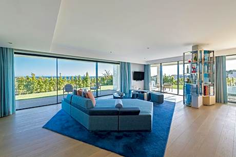Supreme Suite, 2 Bedroom Suite, Bedroom 1: 1 King, Bedroom 2: 1 King, Garden view, Garden level