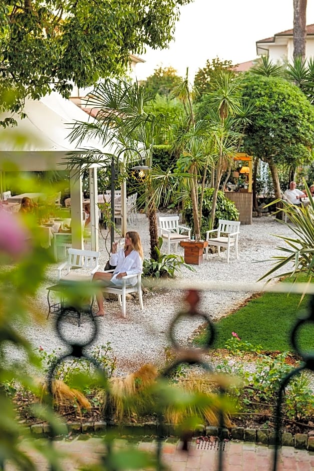 Hotel Club i Pini - Residenza d'Epoca in Versilia