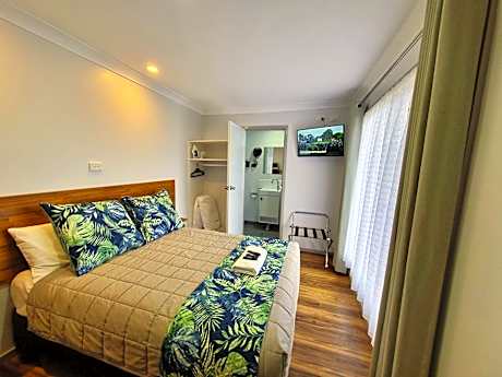 Budget Single Room