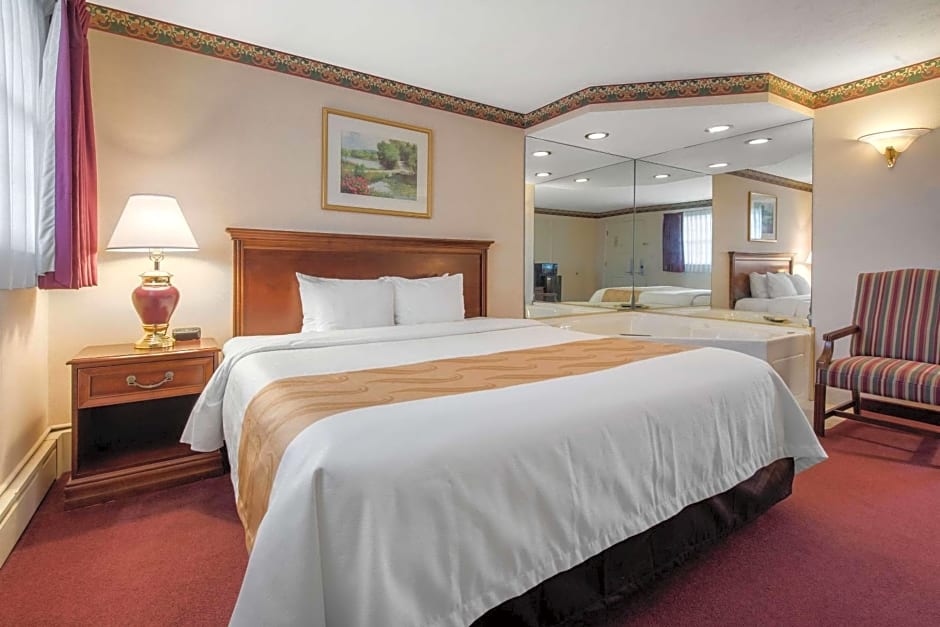 Quality Inn Breeze Manor – Breezewood, PA