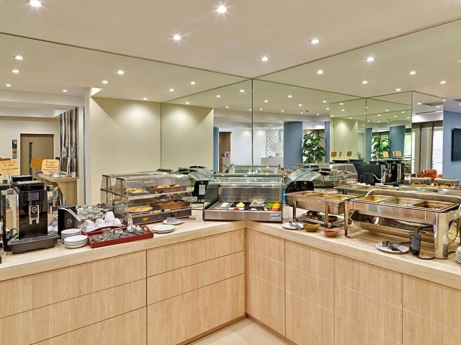 Phidias Piraeus Hotel