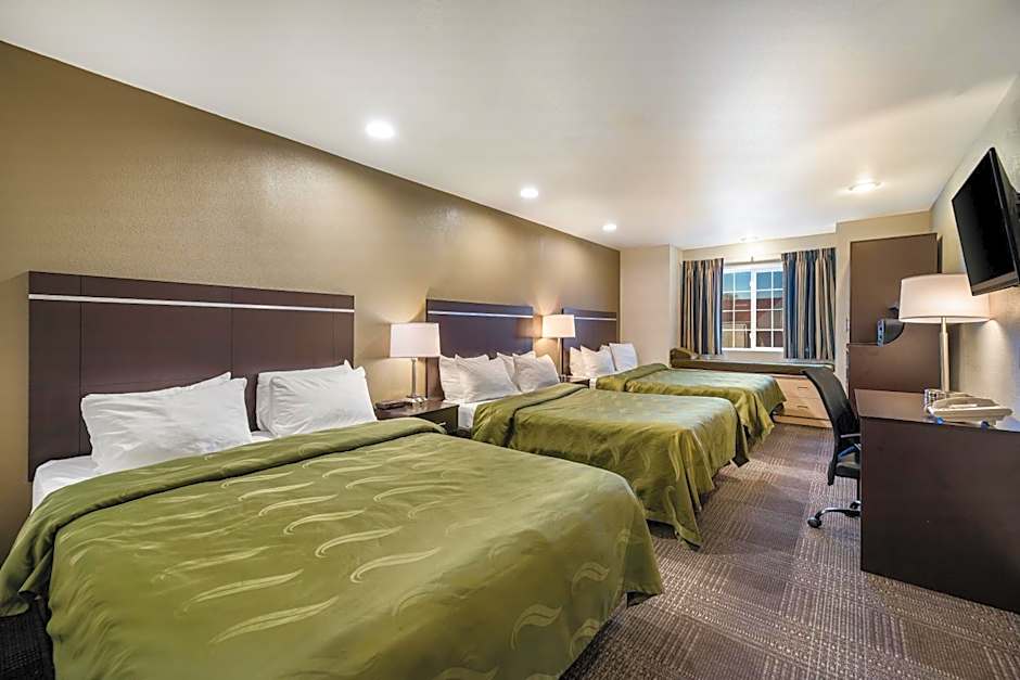 Quality Inn & Suites near NAS Fallon