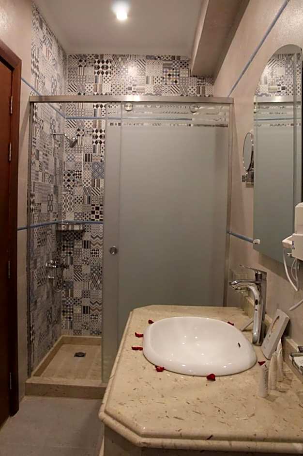 Royal Jewel Al Raml Hotel