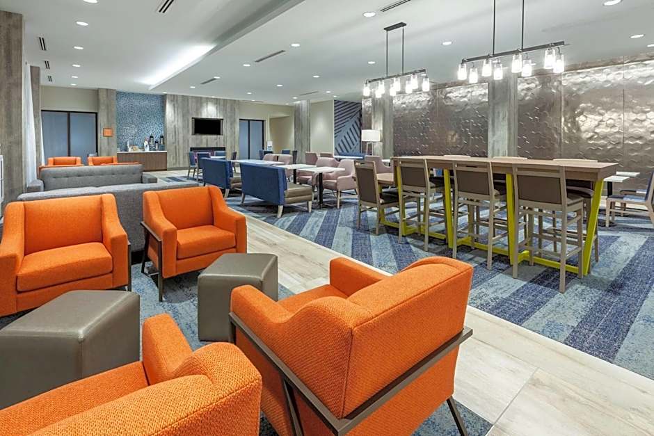 La Quinta Inn & Suites by Wyndham Middletown-Goshen