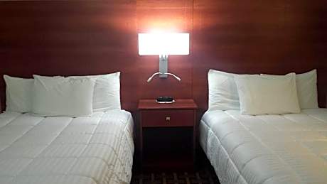 Queen Room with Two Queen Beds - Non-Smoking