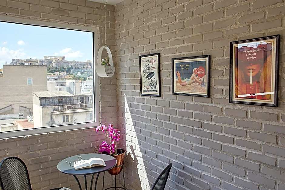 toStay-Unique apartment hotel in Athens center!