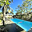 Izi Hotel