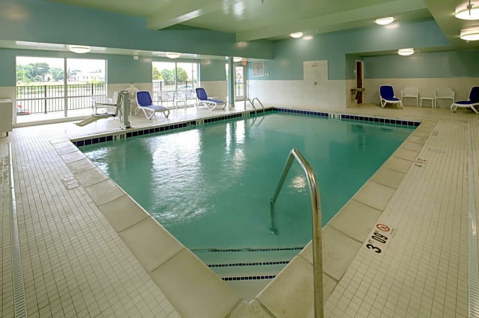 Holiday Inn Express & Suites Alpena - Downtown, an IHG Hotel