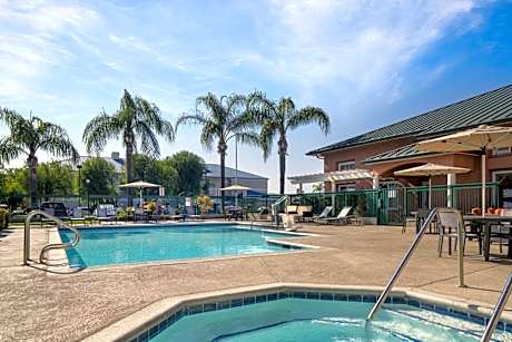 Residence Inn by Marriott Santa Clarita Valencia