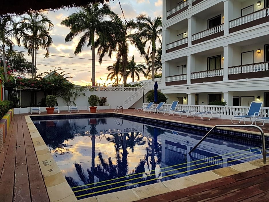 Radisson Fort George Hotel And Marina