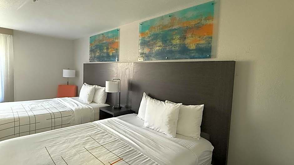 La Quinta Inn & Suites by Wyndham South Holland