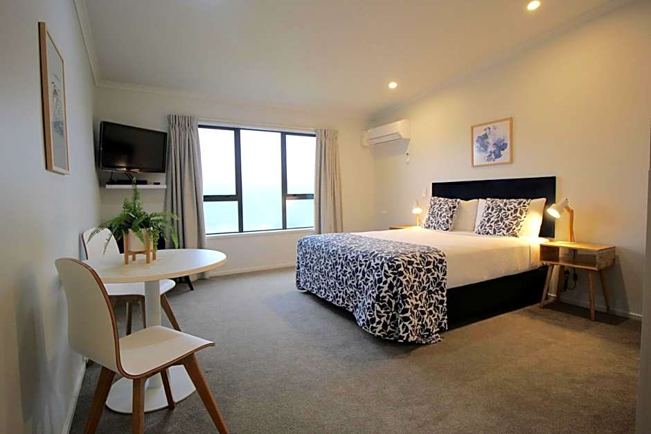 Alpine Lake Motor Lodge