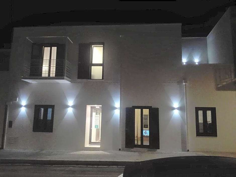 Patio 101 "Exclusive"