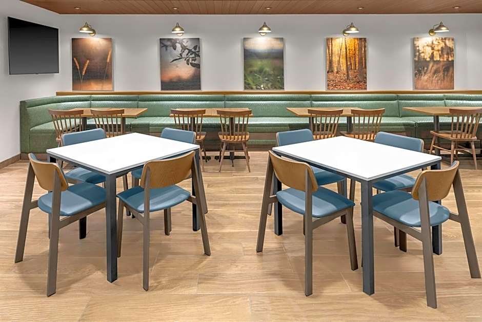 Fairfield by Marriott Inn & Suites Norwalk