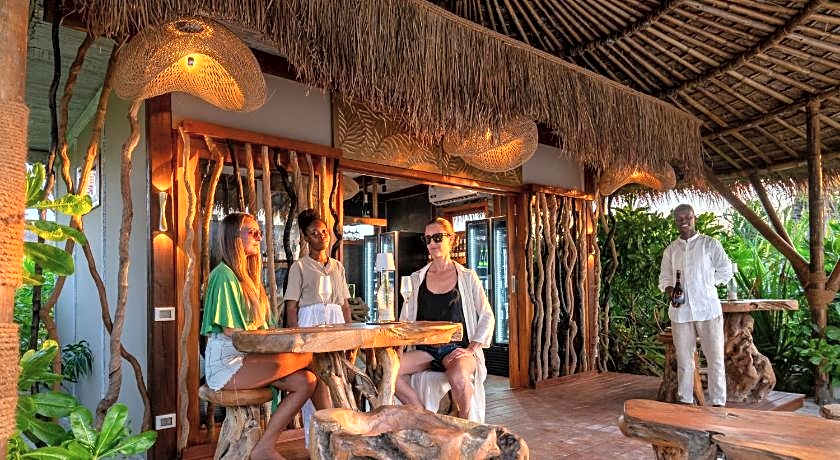 SENSATIONS Eco-Chic Hotel