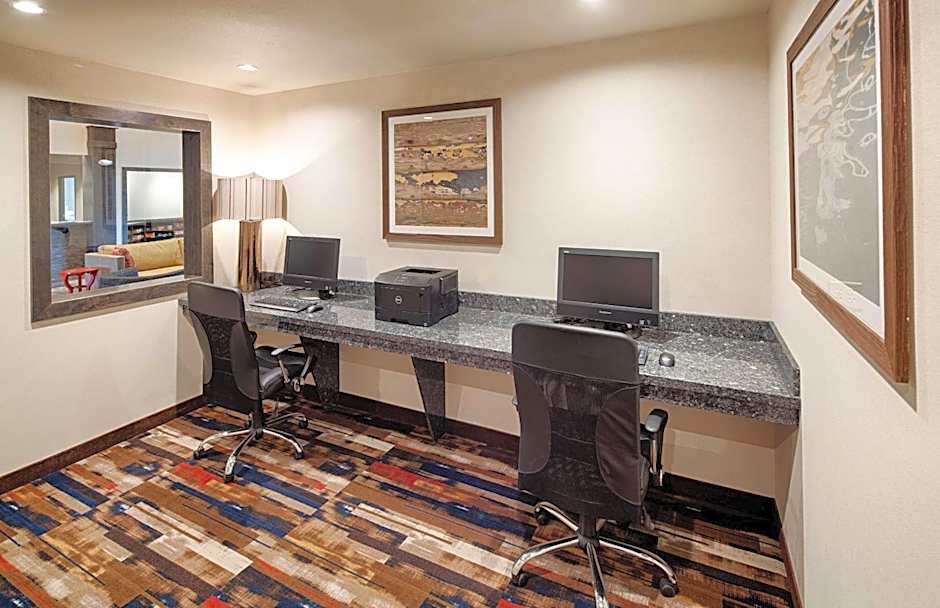 Red Lion Ridgewater Inn & Suites Polson